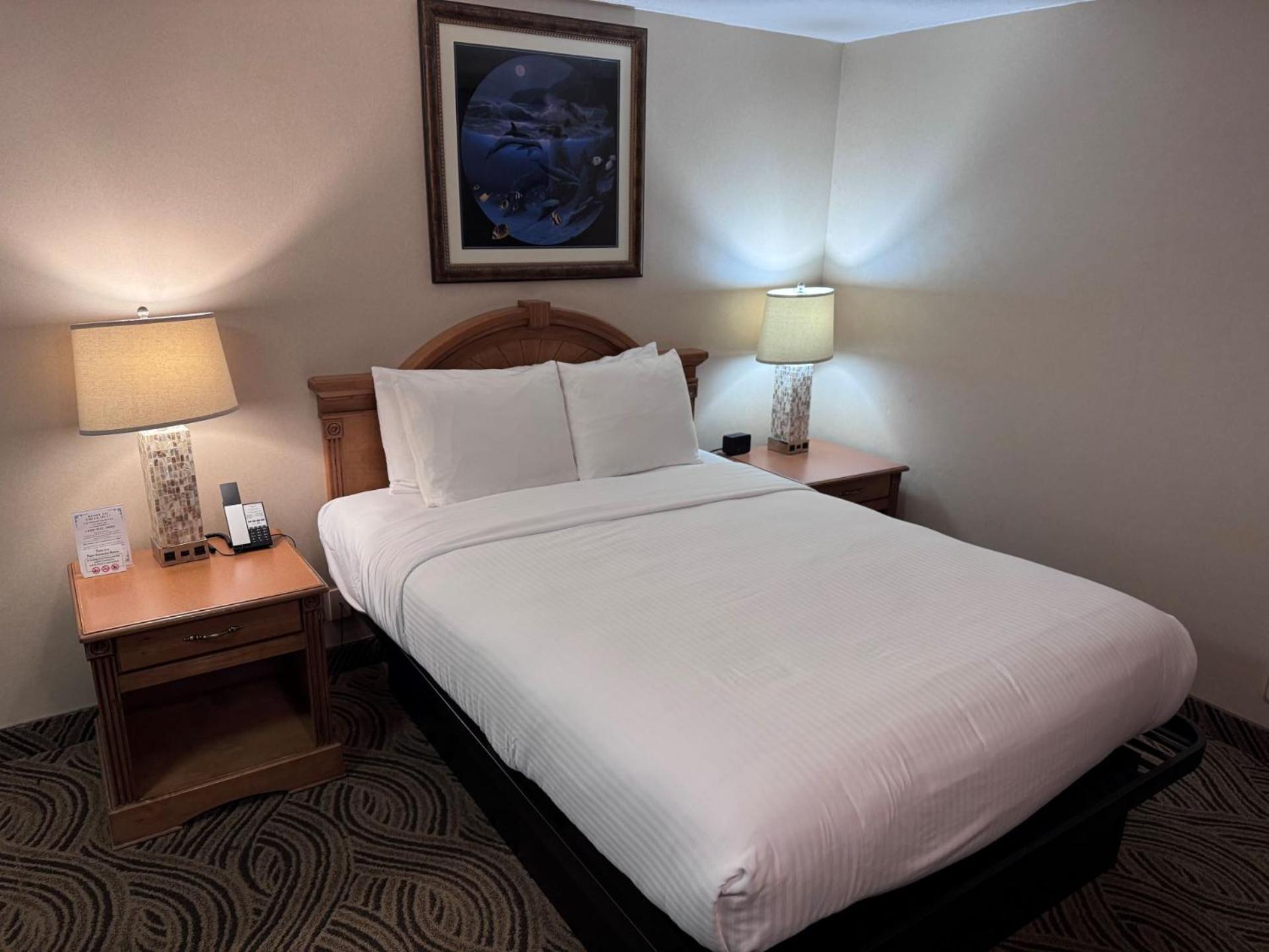 Promenade Inn & Suites Oceanfront Сисайд Экстерьер фото