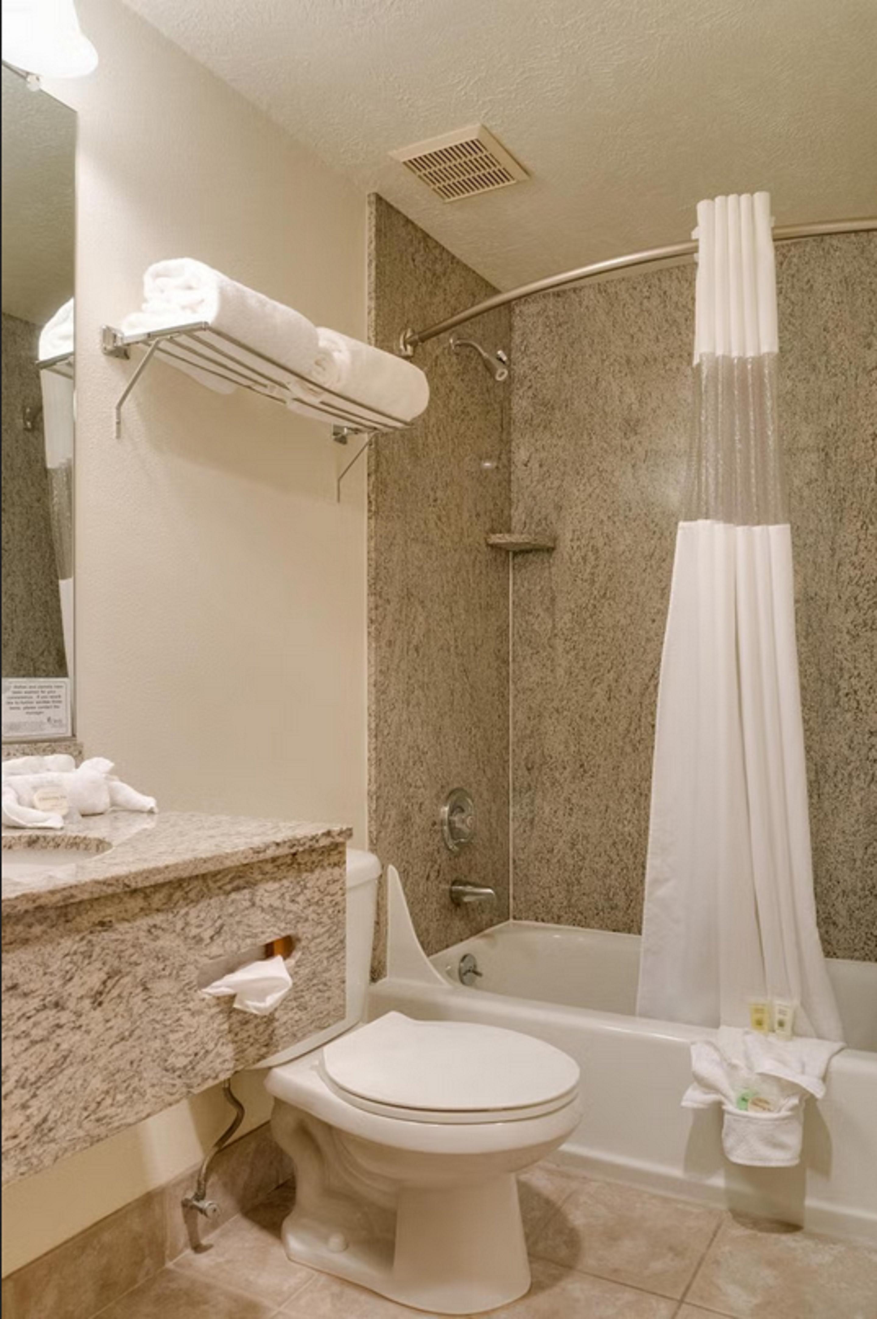 Promenade Inn & Suites Oceanfront Сисайд Экстерьер фото