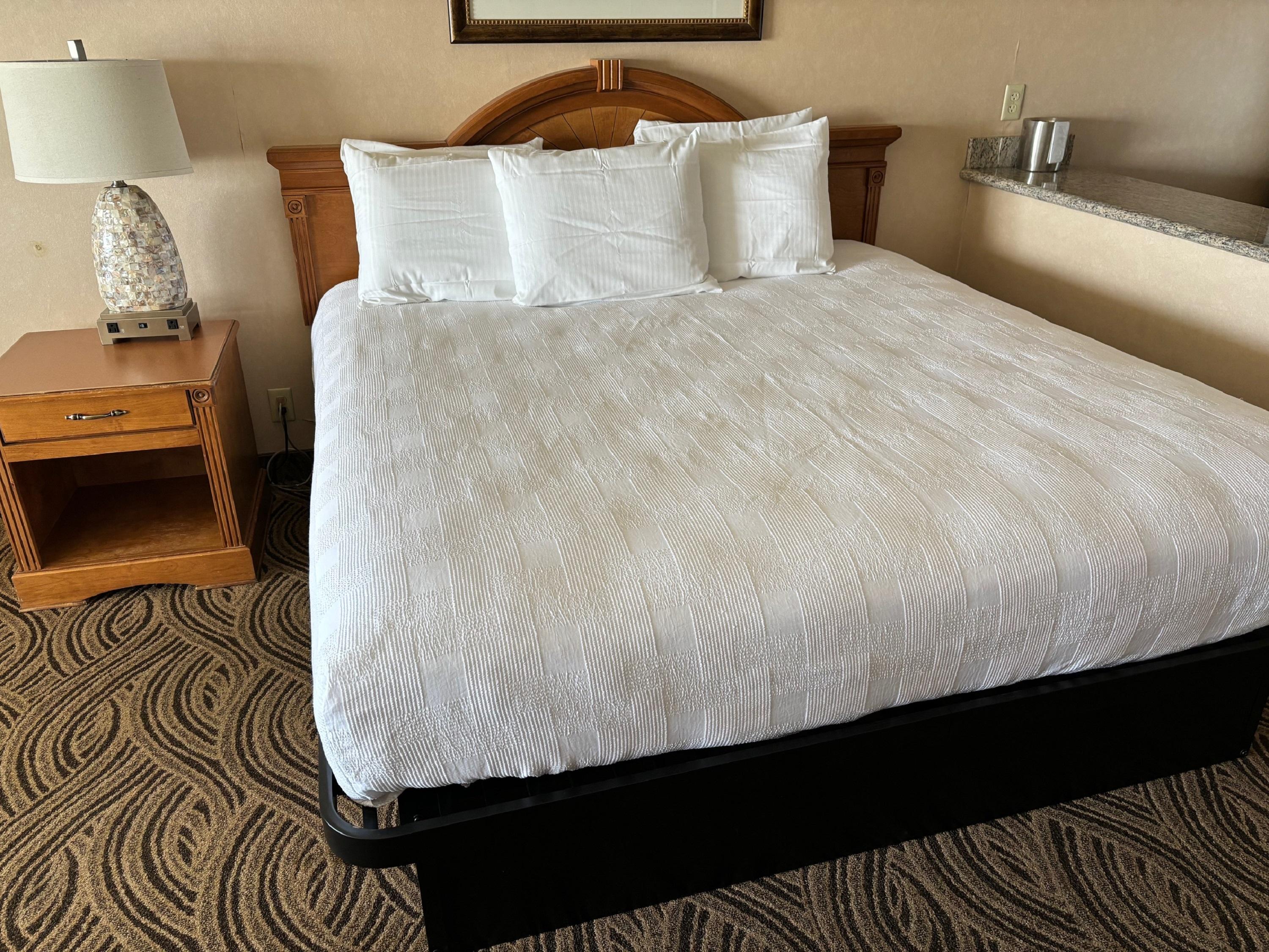 Promenade Inn & Suites Oceanfront Сисайд Экстерьер фото