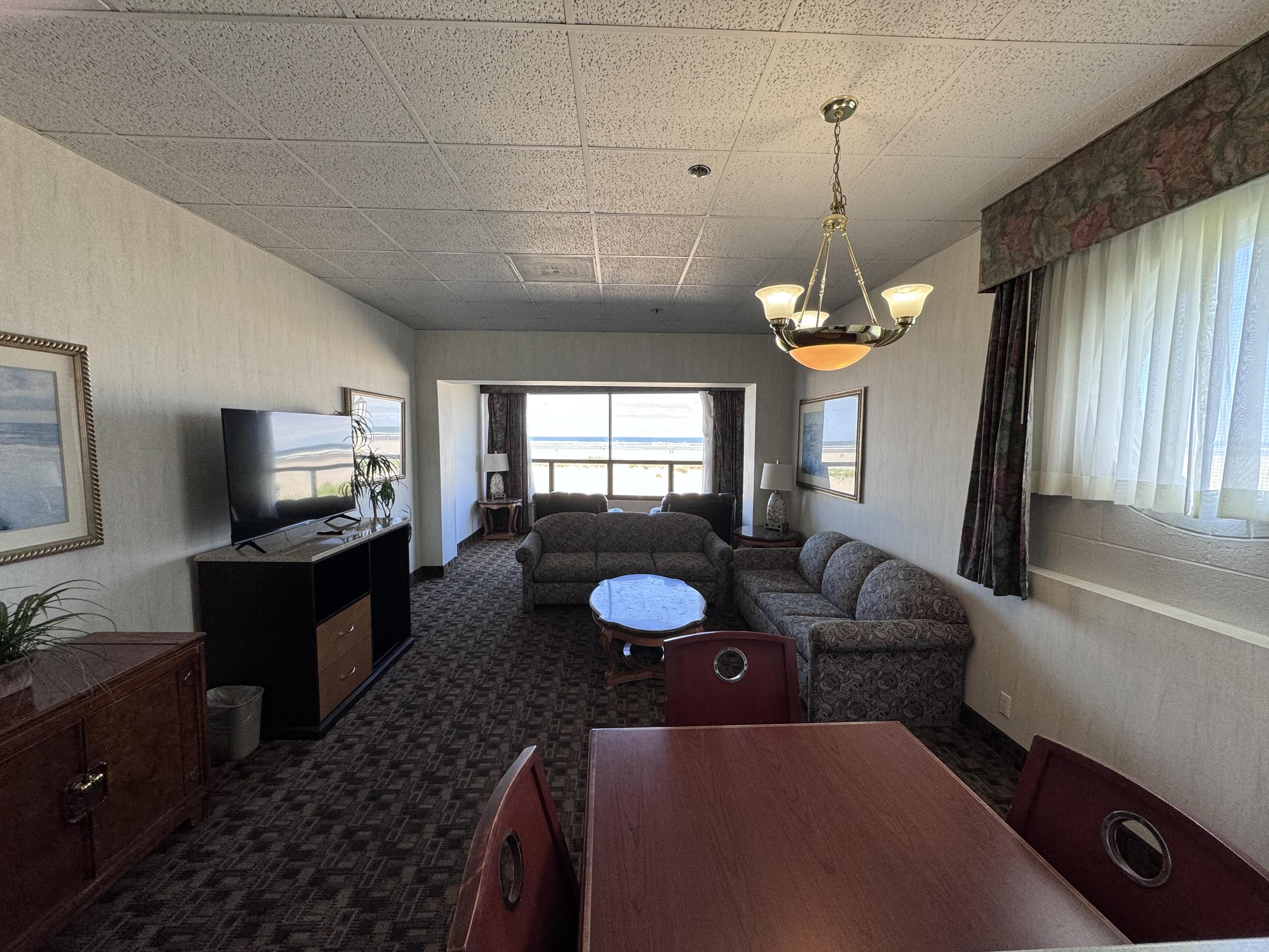 Promenade Inn & Suites Oceanfront Сисайд Экстерьер фото