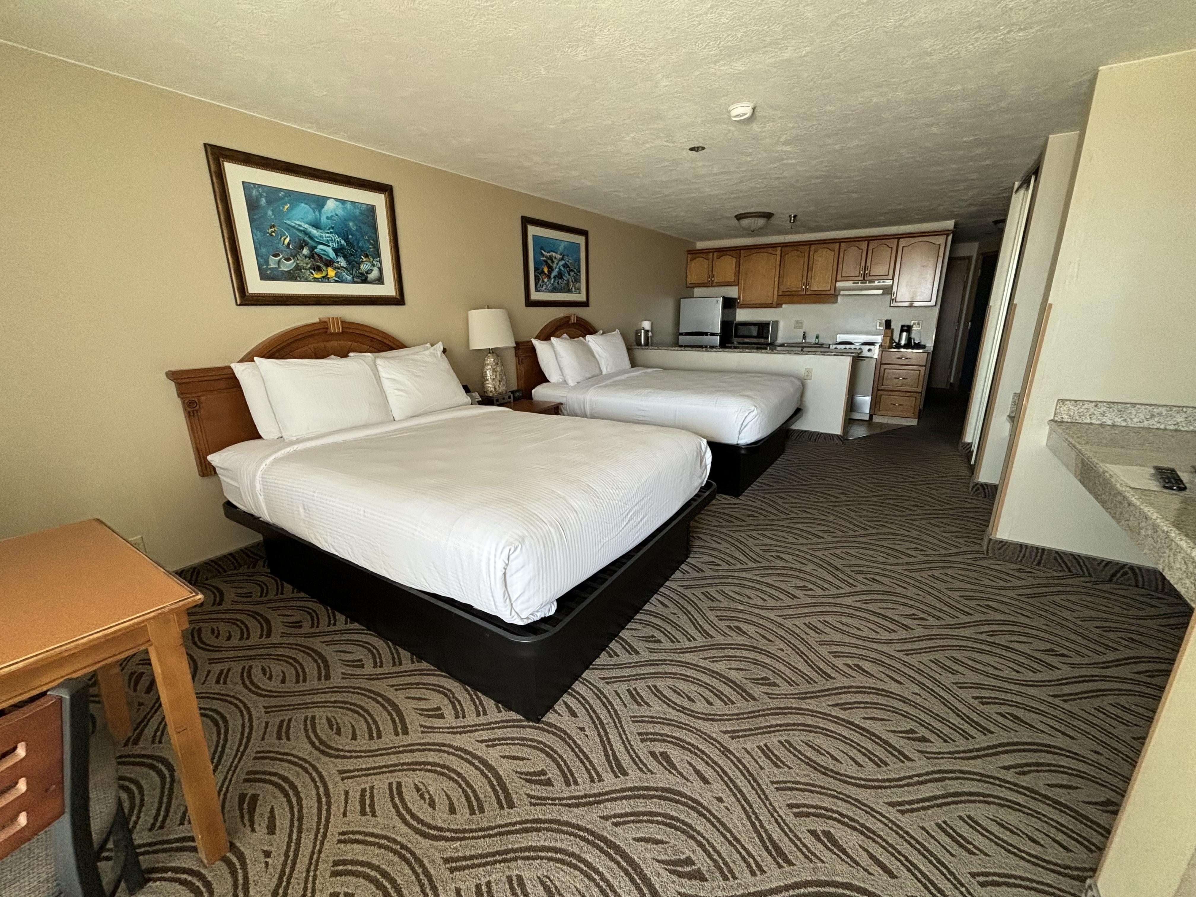 Promenade Inn & Suites Oceanfront Сисайд Экстерьер фото