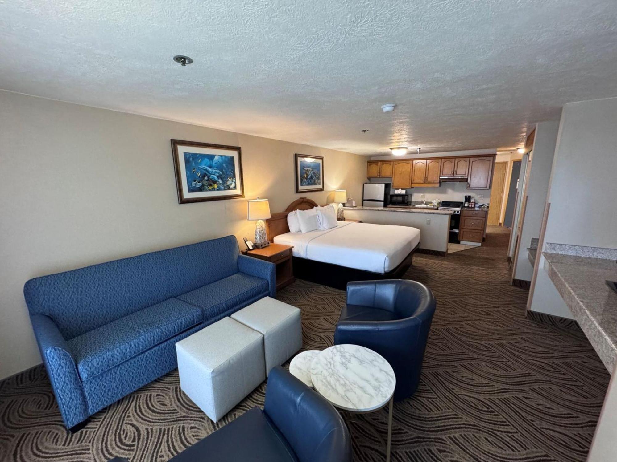 Promenade Inn & Suites Oceanfront Сисайд Экстерьер фото